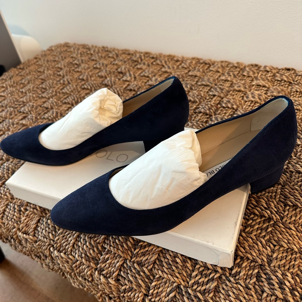 NIB Manolo Blahnik